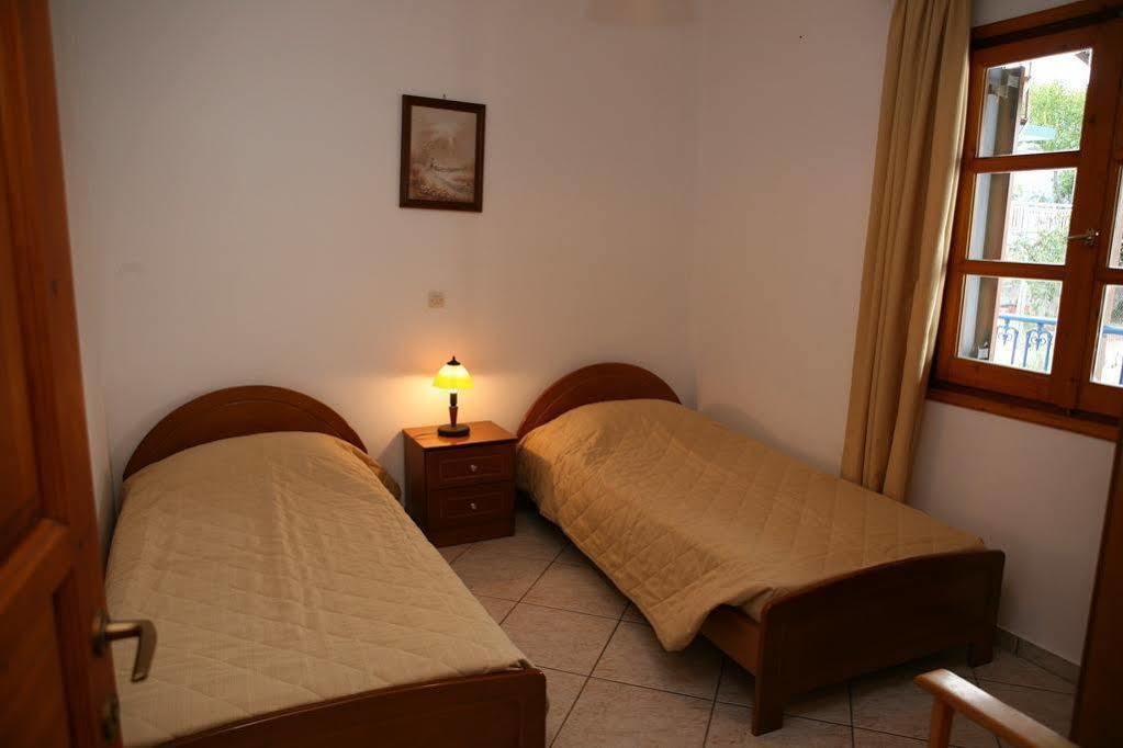 Kavos Apartments Alonissos Patitiri Exterior foto